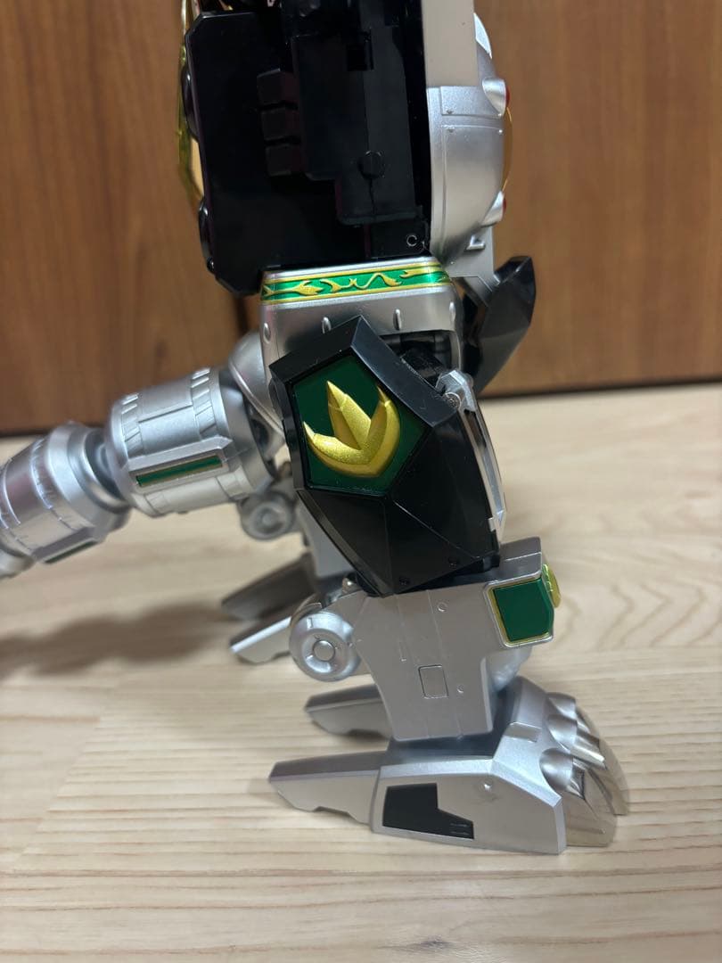 バンダイ 超合金魂 恐竜戦隊ジュウレンジャー ドラゴンシーザー GX-78