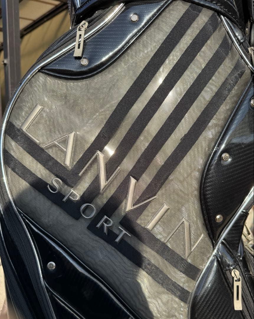 LANVIN SPORT さすが高級志向の光沢メタリックブラックの輝き特典3点組