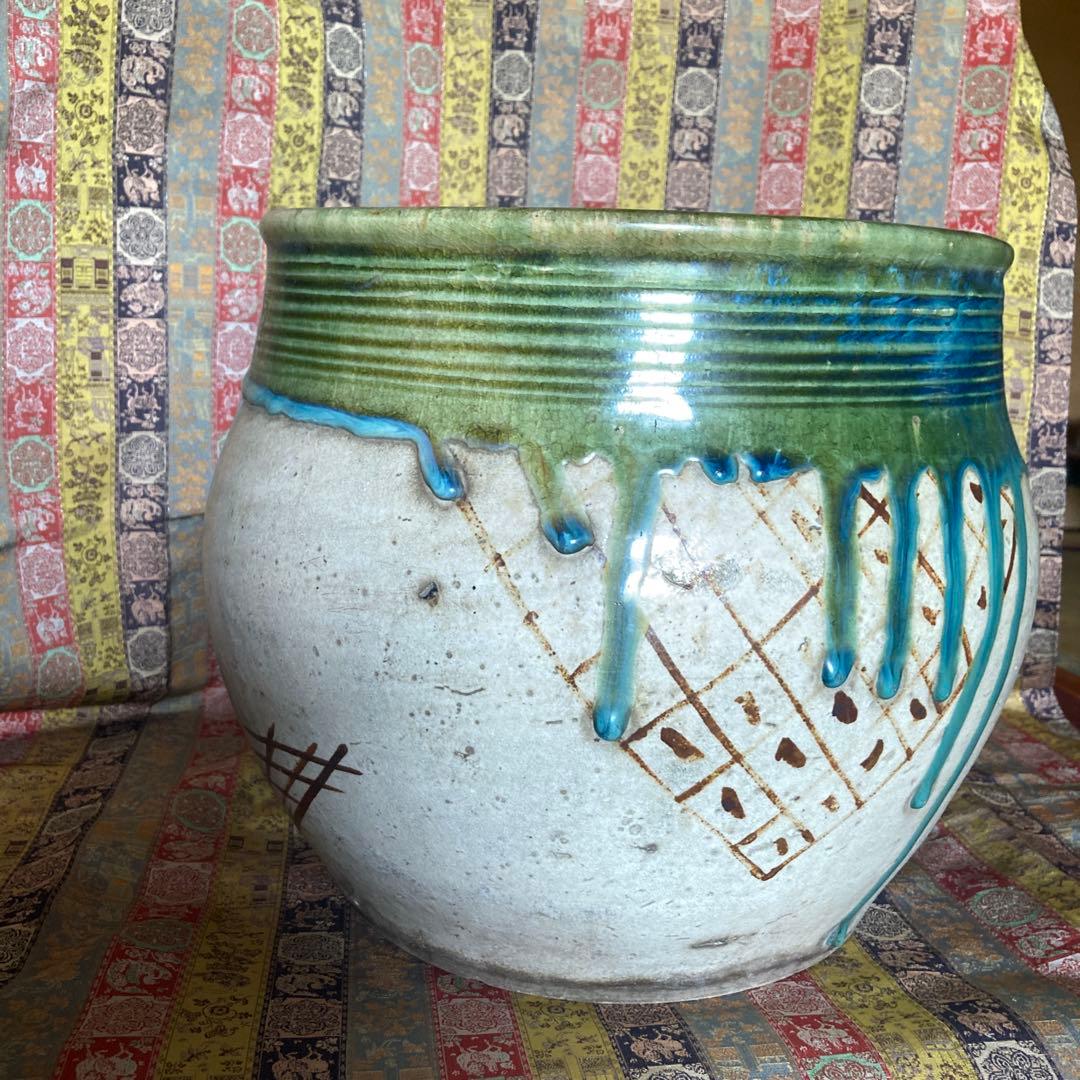 水屋のための織部の水指　高25×口27.5×幅31×高台21.5cm 茶道具