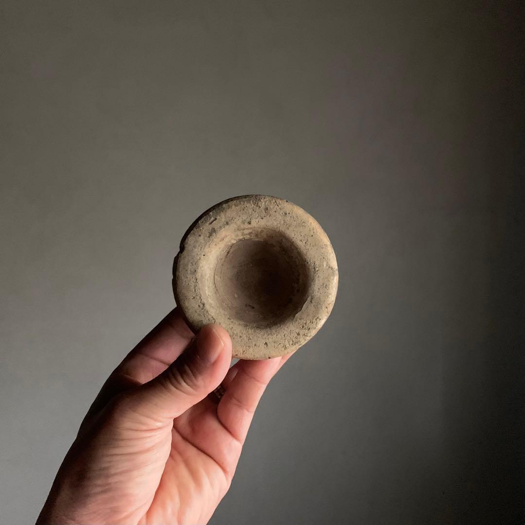 陶製の 小さな 乳鉢 臼 あるいは中国の化粧道具 古道具 アンティーク オブジェ