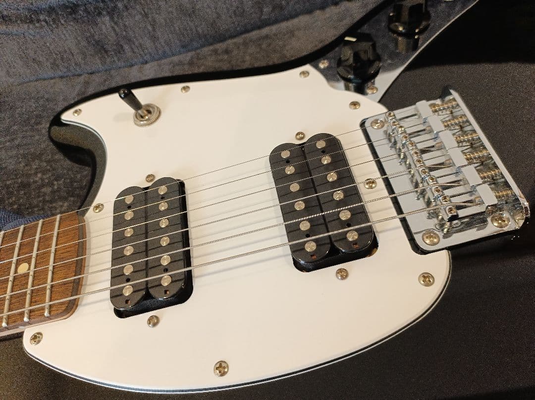 Squier ムスタング エレキギター