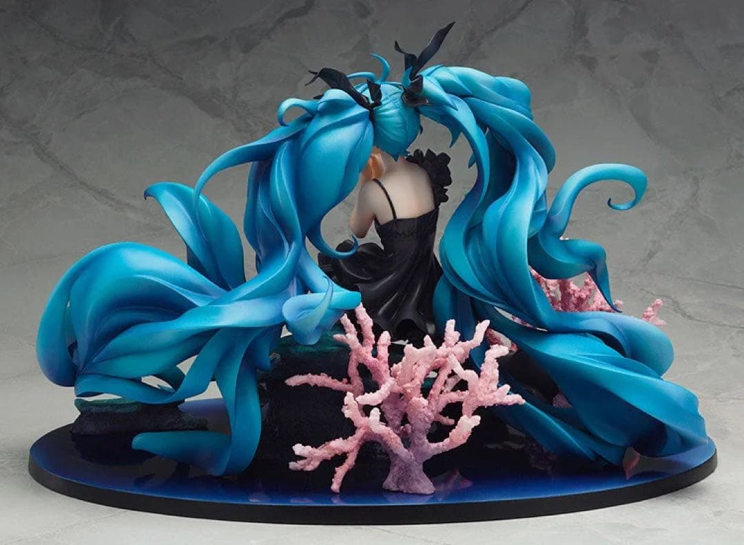 【美品】初音ミク　深海少女ver 1/8スケール フィギュア 箱あり 正規品