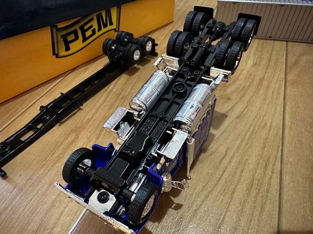 COSCO 青 トレーラー 1/64 スケール