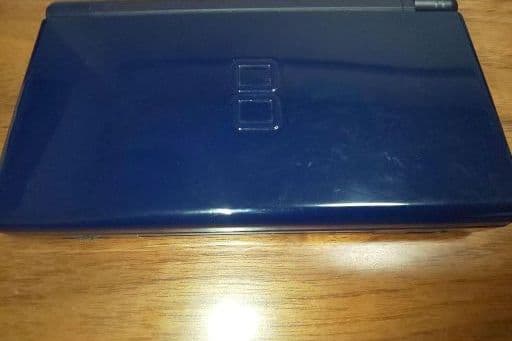 NINTENDO DS LITE とソフト(レイトン教授シリーズ)2本セット