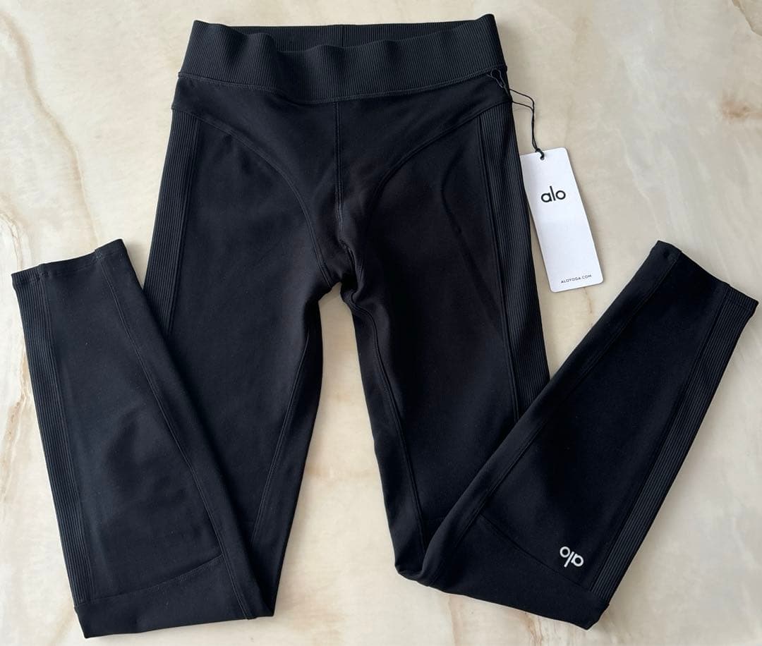alo ヨガAlosoft High-Waist レギンス　S