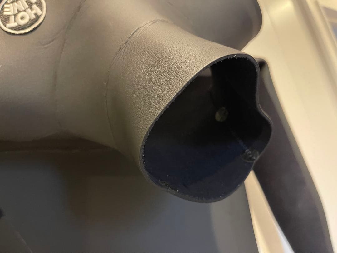 HOTLINE 4/3㍉セミドライフルスーツ ウェットスーツ 黒　ホットライン