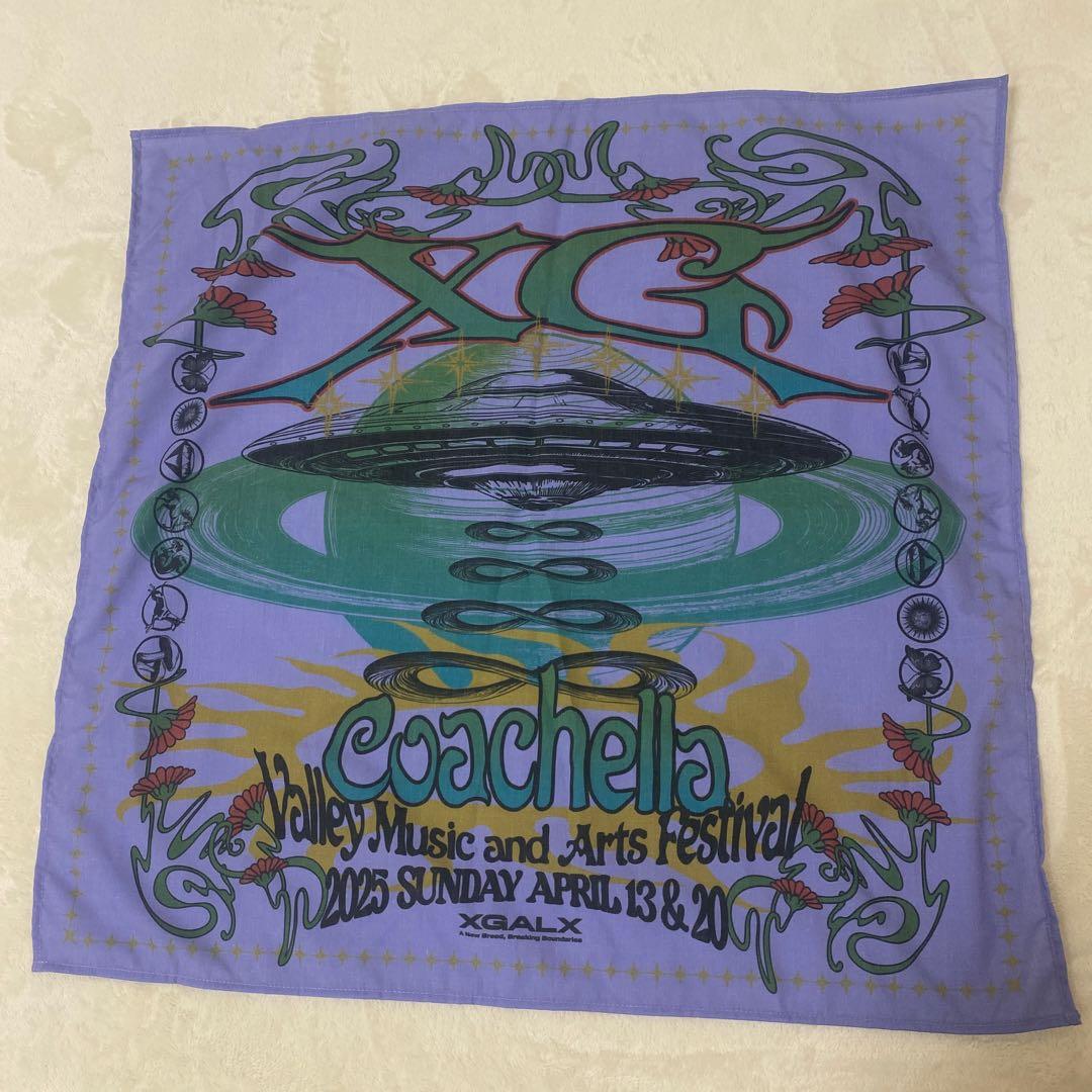 XG coachella Tシャツ　バンダナ　コーチェラ　M 新品　未使用