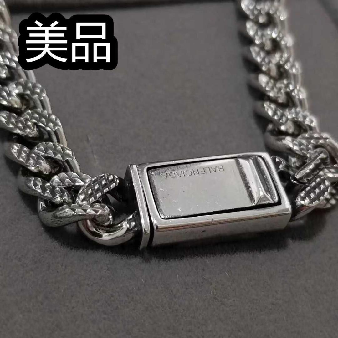 BALENCIAGA バレンシアガ　BBネックレス