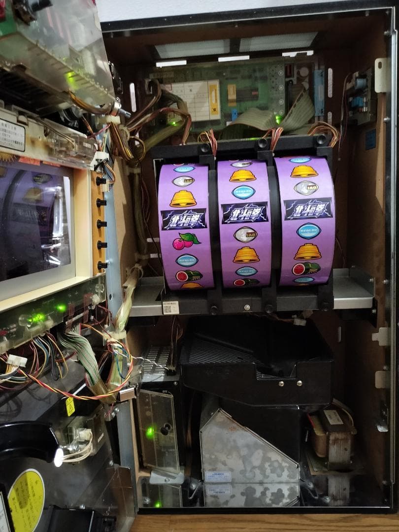 【パチスロ実機】サミー★初代 北斗の拳【フルオートプレイ付不要機付】４号機