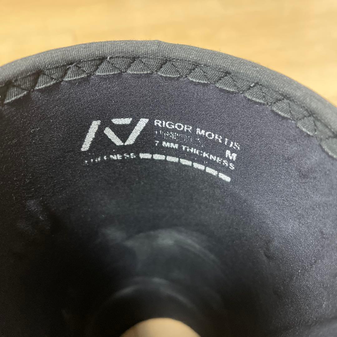 A7 ニースリーブ　RIGOR MORTIS Mサイズ 7mm厚