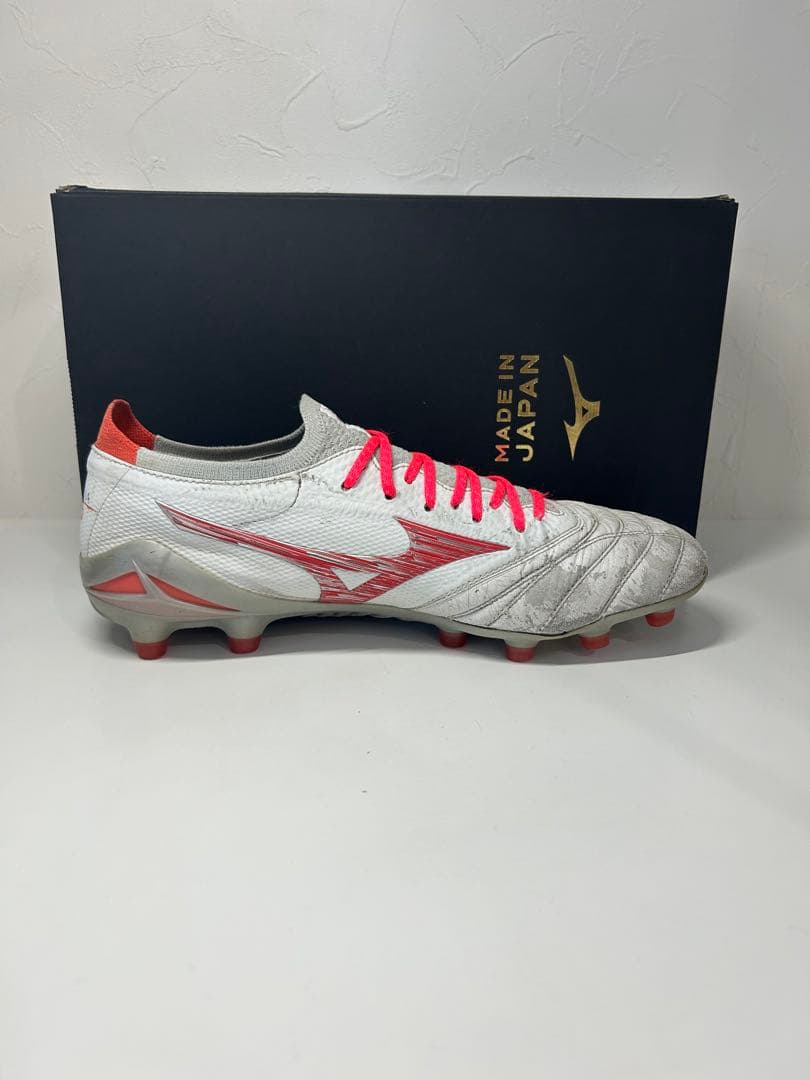 MIZUNO モレリアネオ4β 限定CHARGE PACK 26.0cm