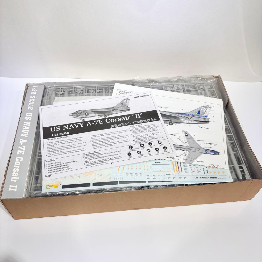 希少！1/32 トランペッター USS A-7E CorsairII プラモデル