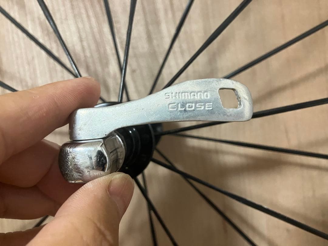 カーボンホイール　700c チューブラー　フロント　クイックリリース付き