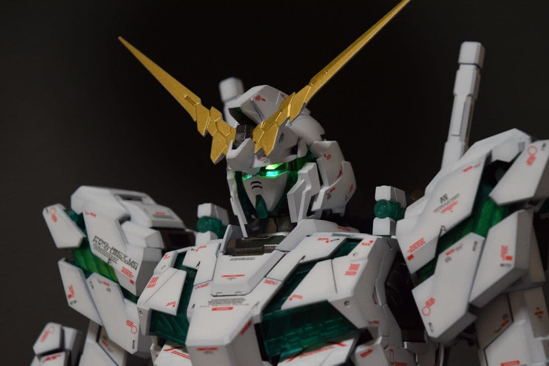最終値下げ【ガンプラ全塗装】PGユニコーンガンダム最終決戦仕様デカール500箇所