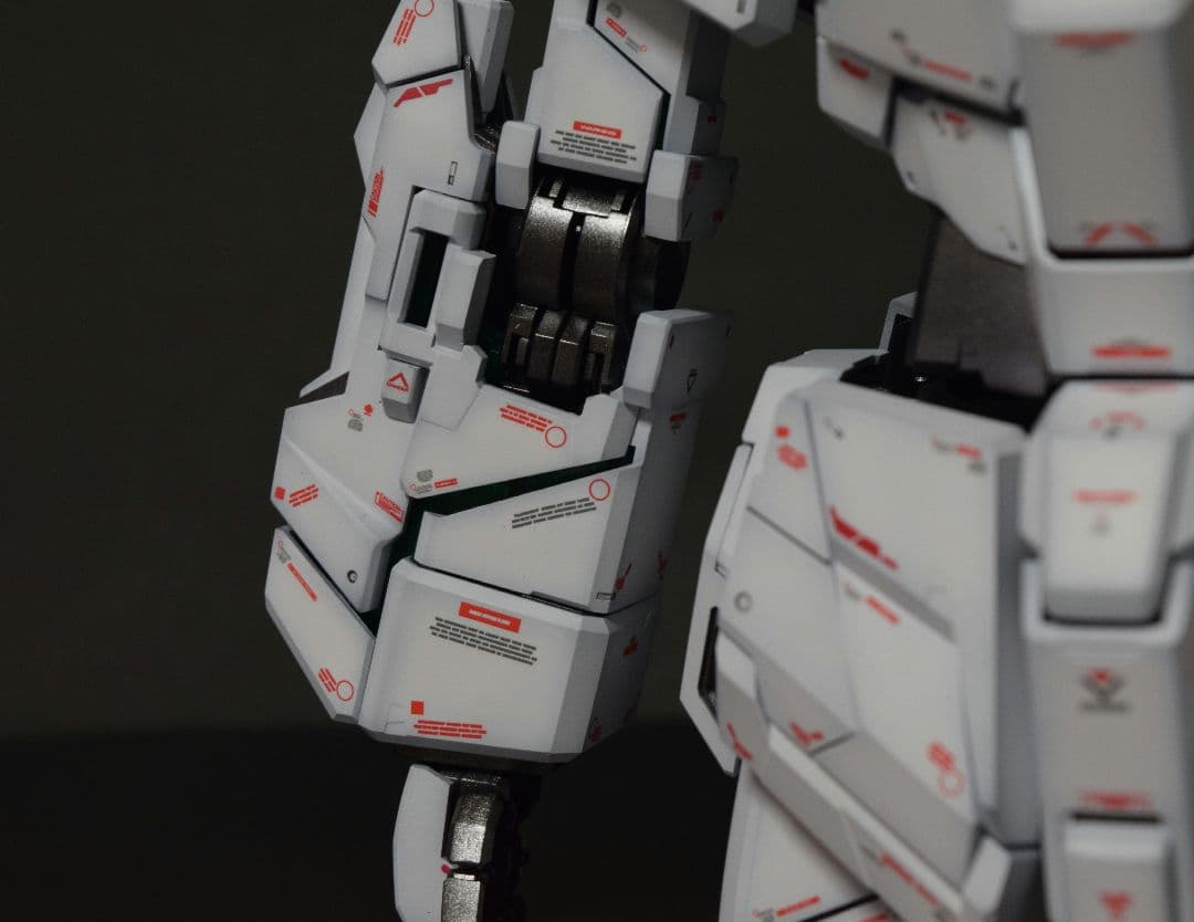 最終値下げ【ガンプラ全塗装】PGユニコーンガンダム最終決戦仕様デカール500箇所