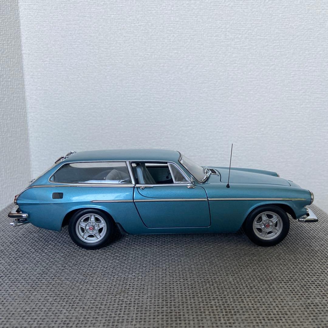 ミニチャンプス 1/18 ボルボ P1800 ES 1971 メタリックブルー