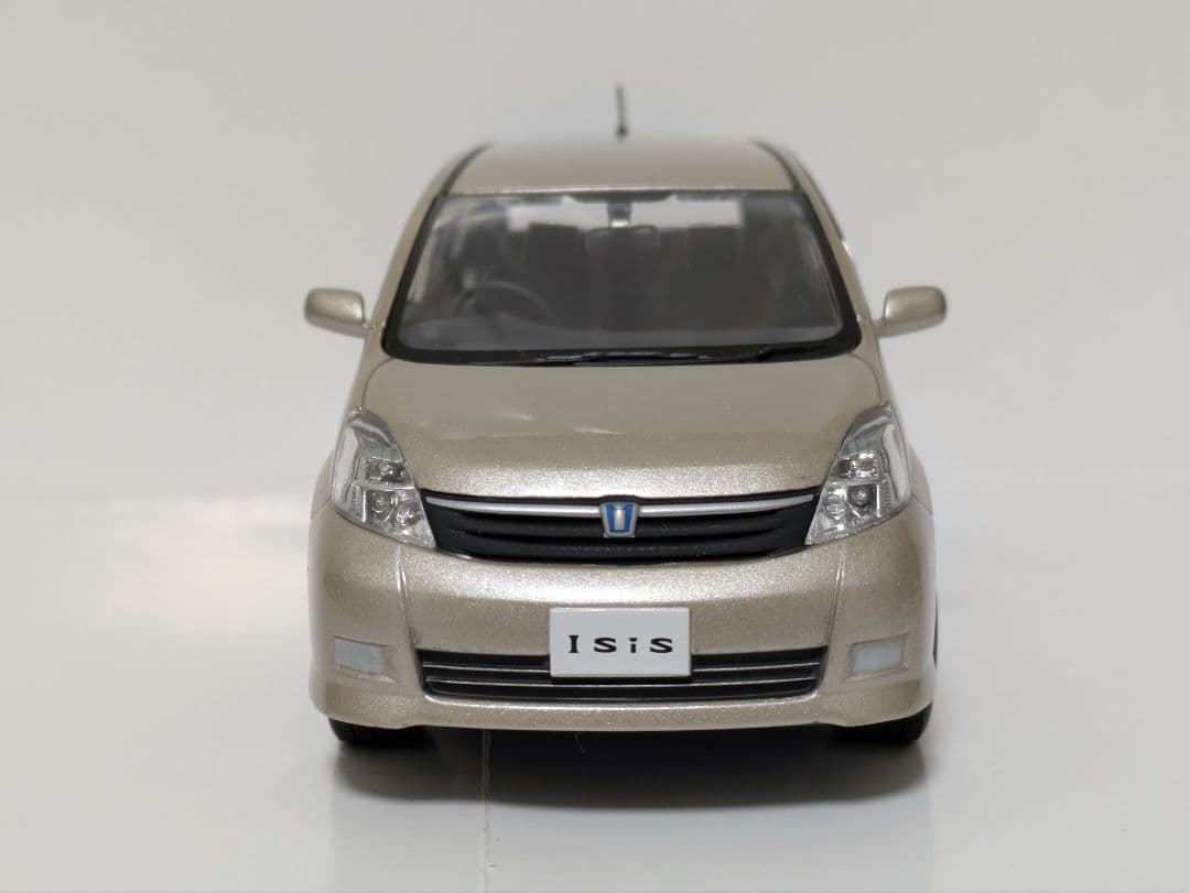 トヨタ ISIS アイシス 1/30 カラーサンプル プルバックカー