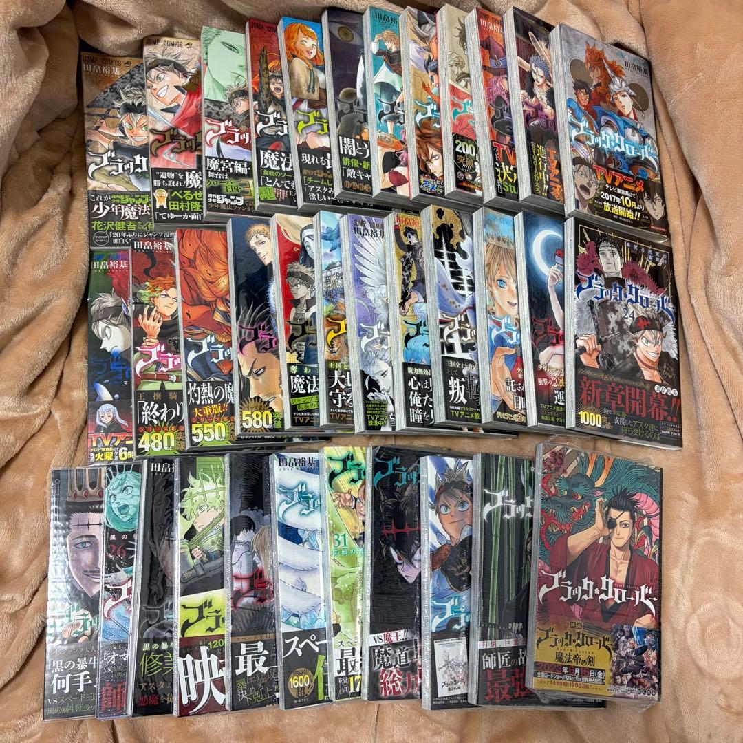 ブラッククローバー 全巻 初版 帯付き 特典付き 1～35巻 ＋おまけ6冊