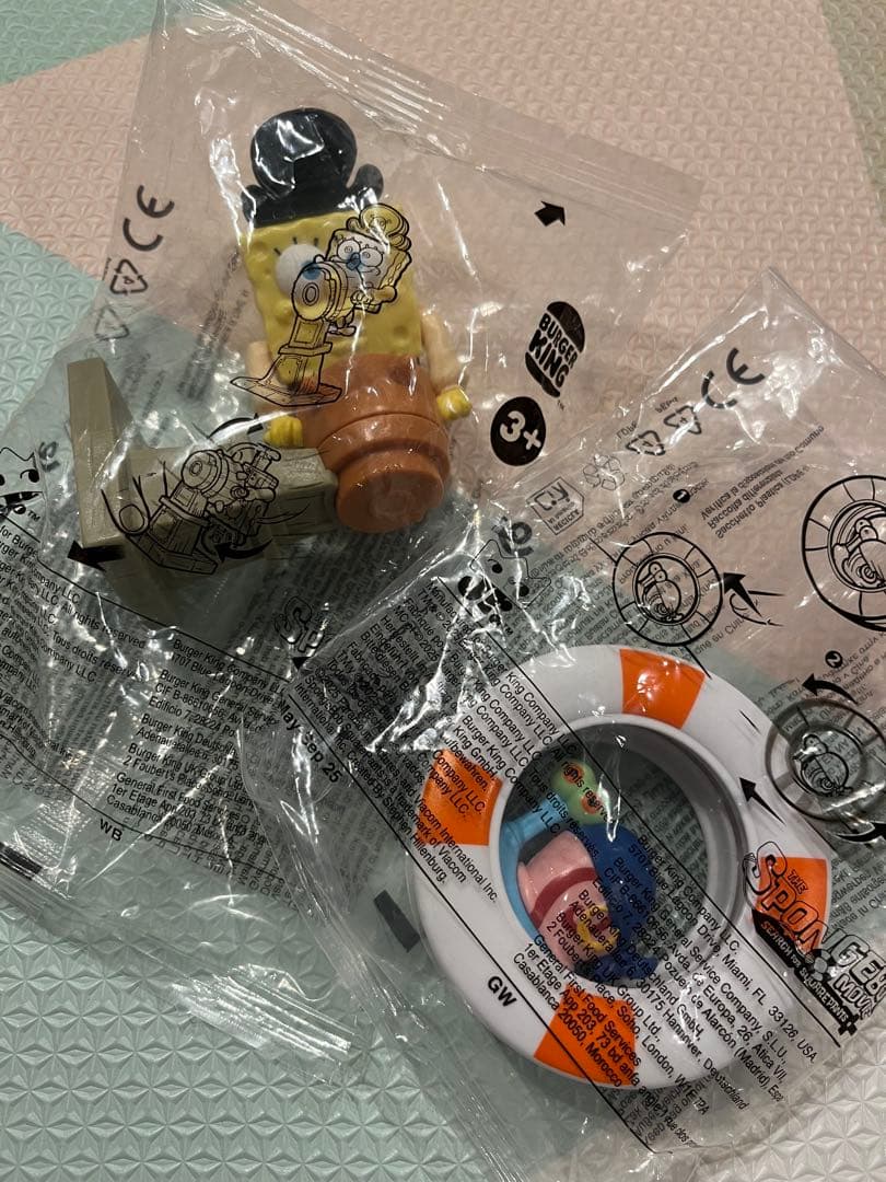 スポンジボブとゲイリー フィギュアセット