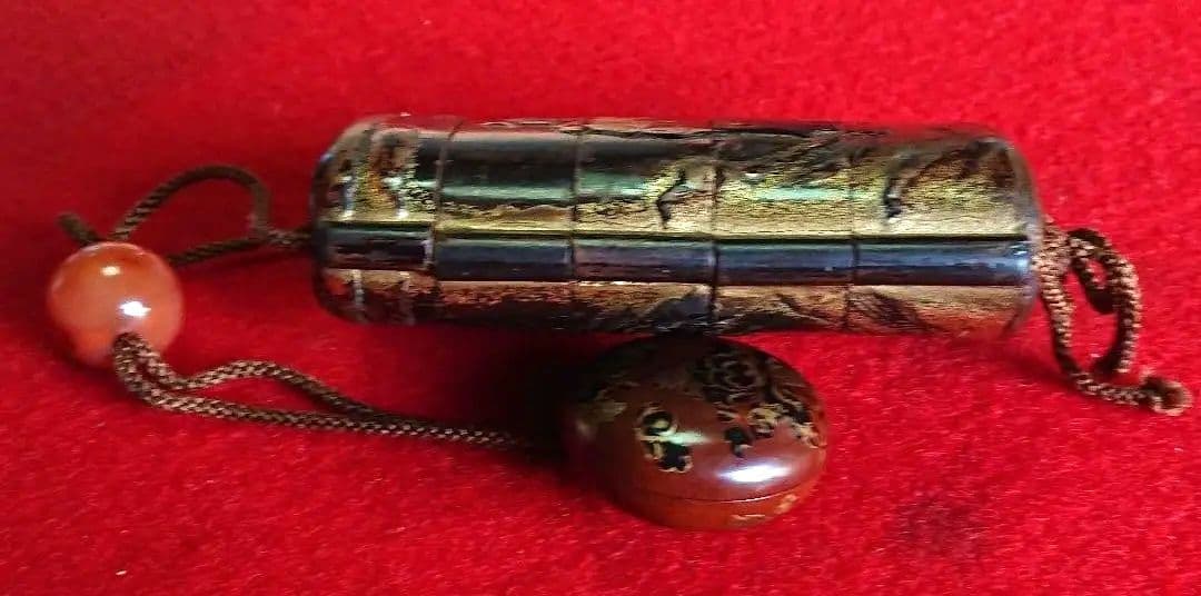 金蒔絵の印籠