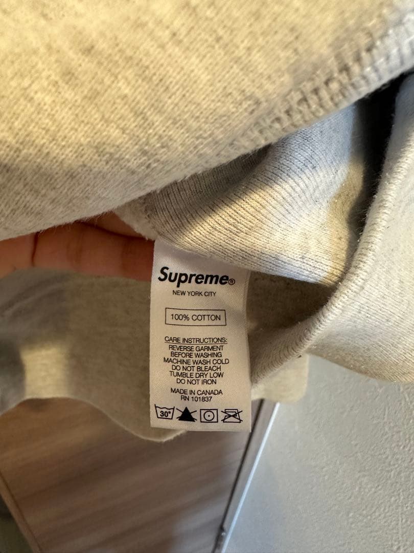 正規品　Supreme フーディ
