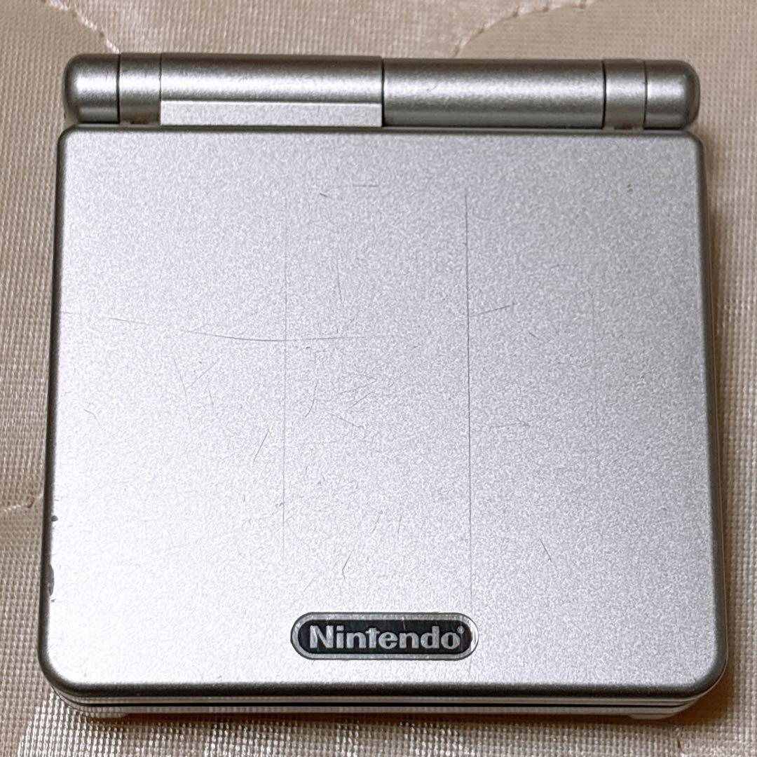 任天堂　ゲームボーイアドバンスSP 充電器・ソフト付き