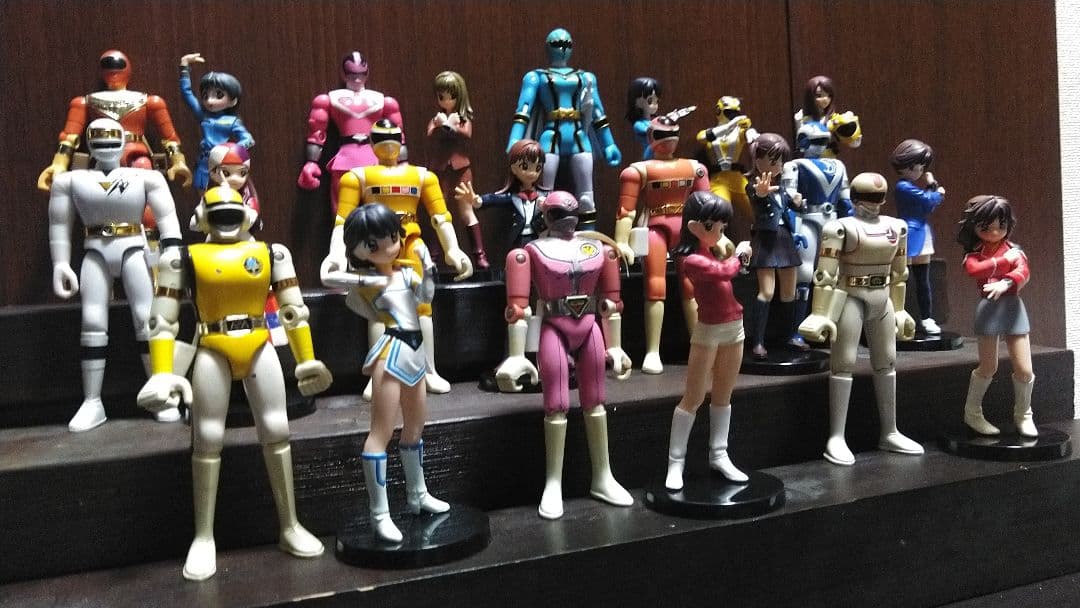 ポピー★バンダイ★ガールズインユニフォーム★超合金ヒーロー★22体セット