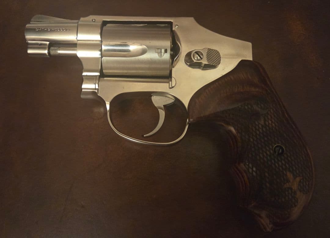 S＆W M442