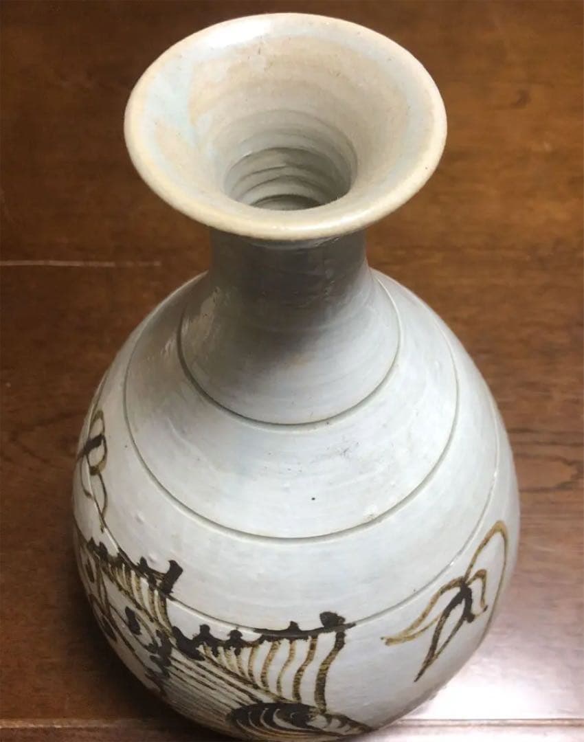 壺　魚紋瓶
