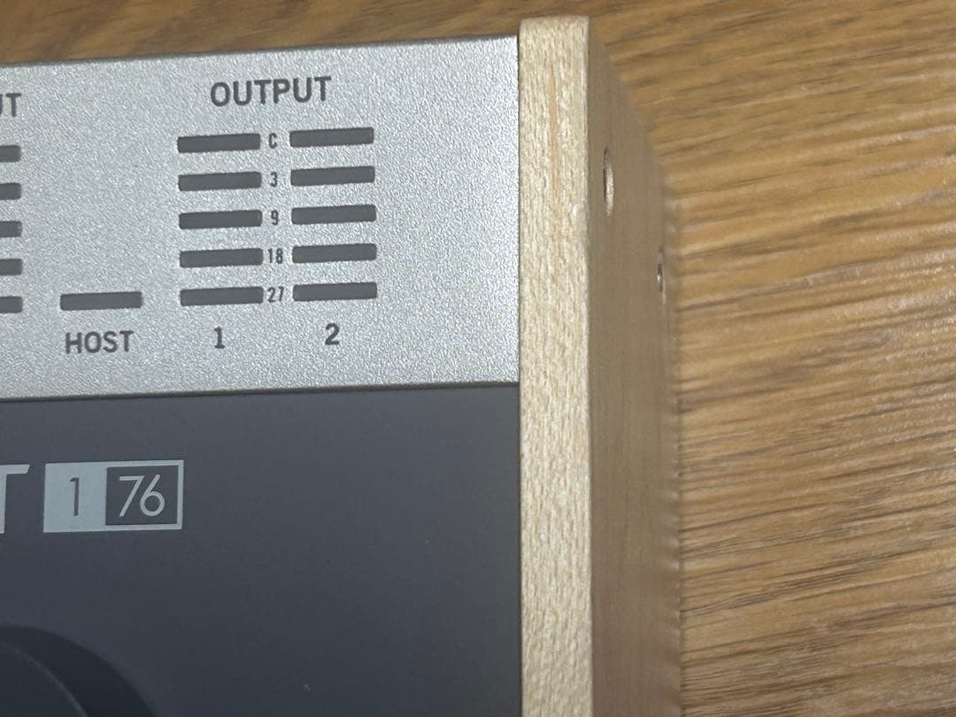 UNIVERSAL AUDIO VOLT 176 オーディオインターフェイス