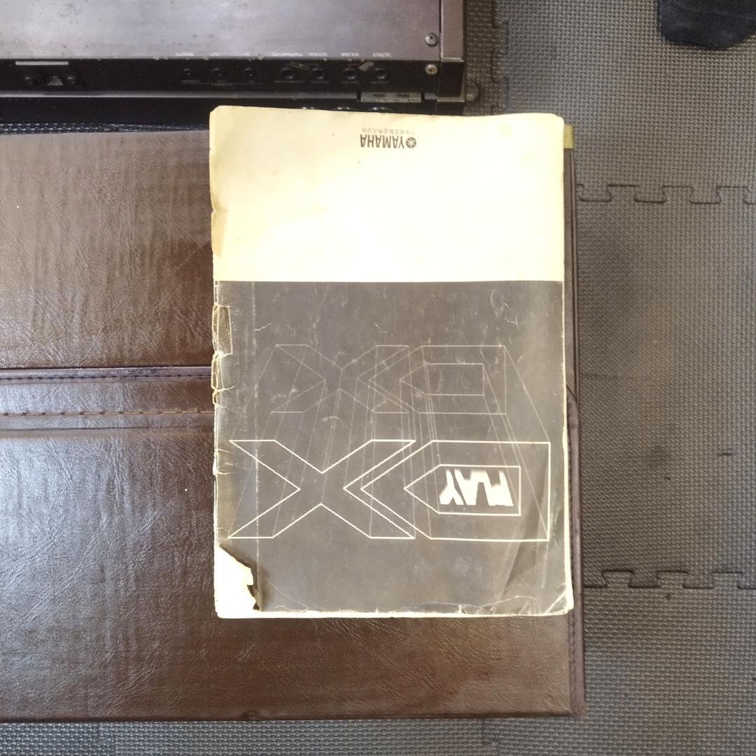 YAMAHA DX9 キーボード　純正専用ケース付　 シンセサイザー　ヤマハ