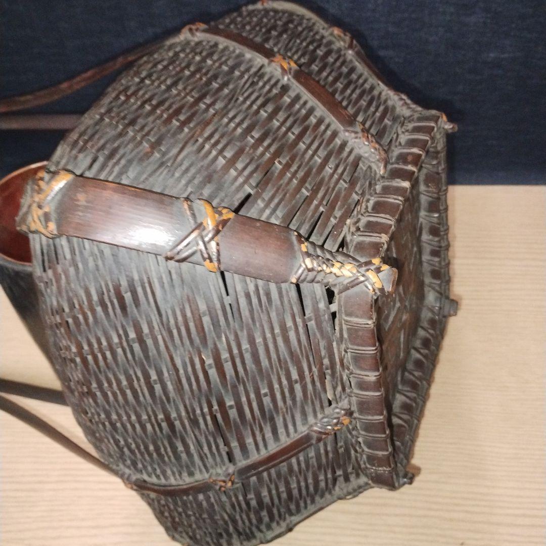 唐物 竹製 花入れ