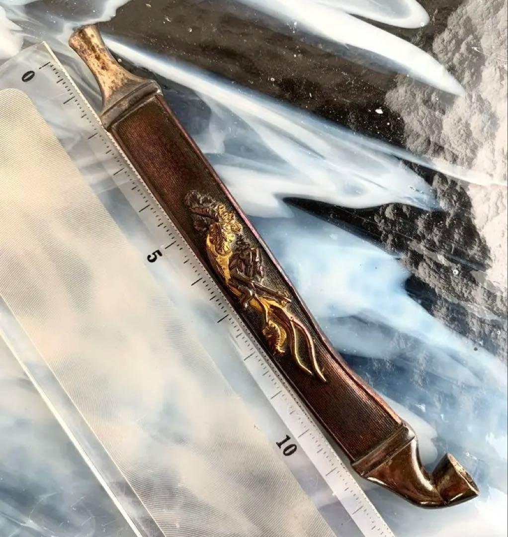 煙管　釣り人図彫刻