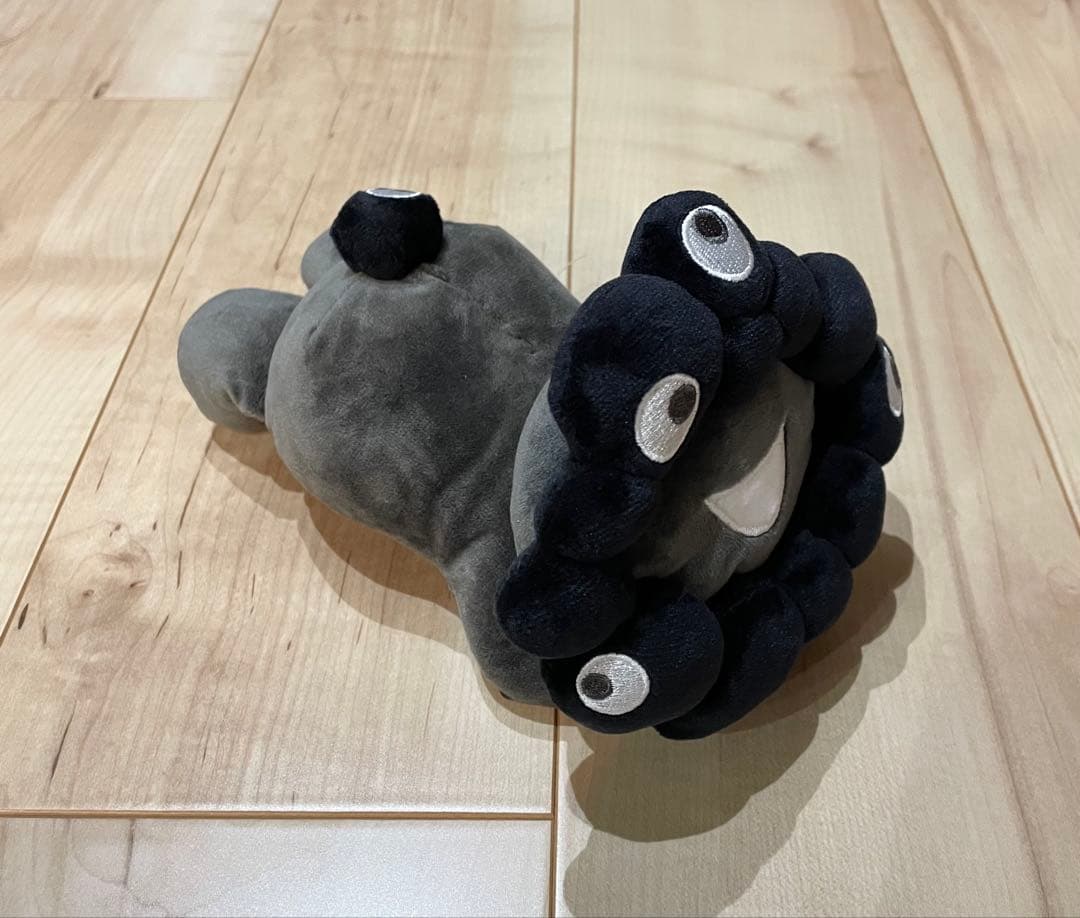 新品未使用　大阪関西万博　黒ミャクミャク 這い型ぬいぐるみ ねそべり エキスポ