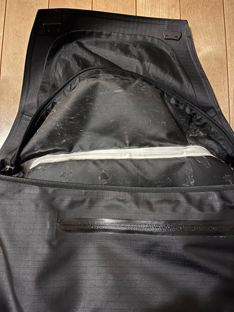 arc'teryx メッセンジャーバッグ