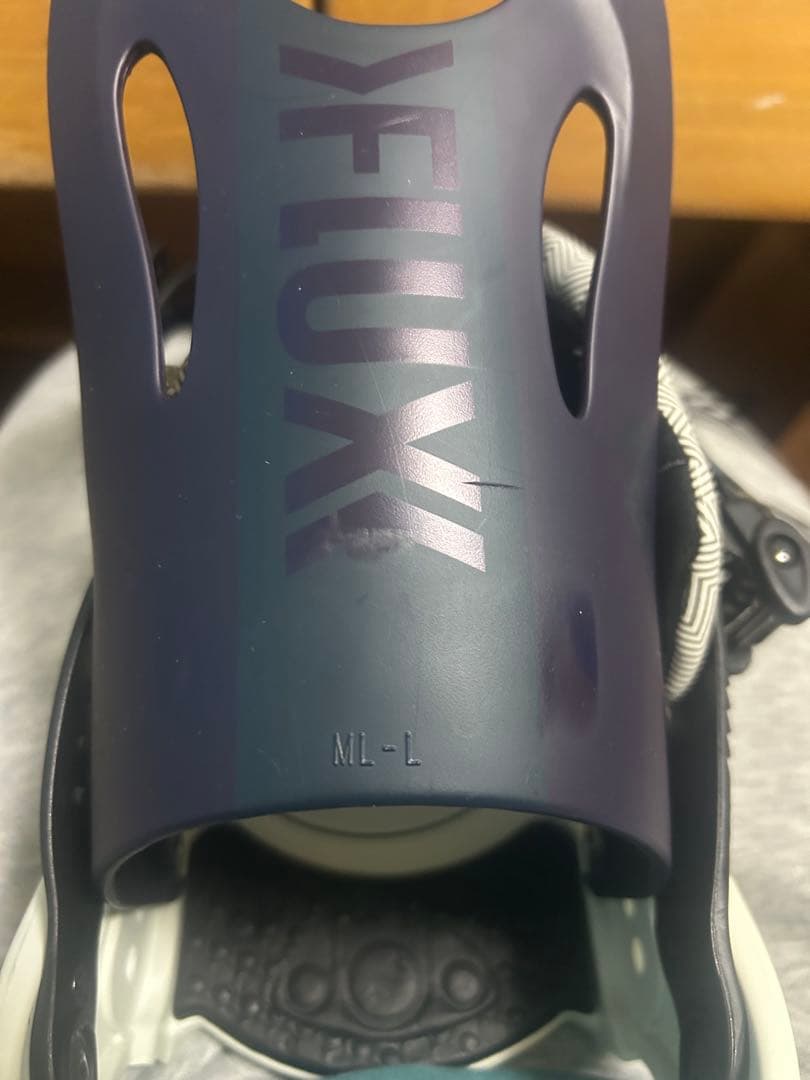 YES BASIC 152 スノーボードFLUX バインディング付き