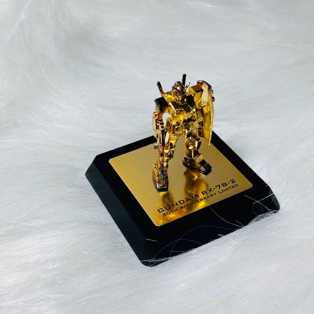 純金メッキ使用　ガンダム　非売品　セブン-イレブンフェア　500個限定
