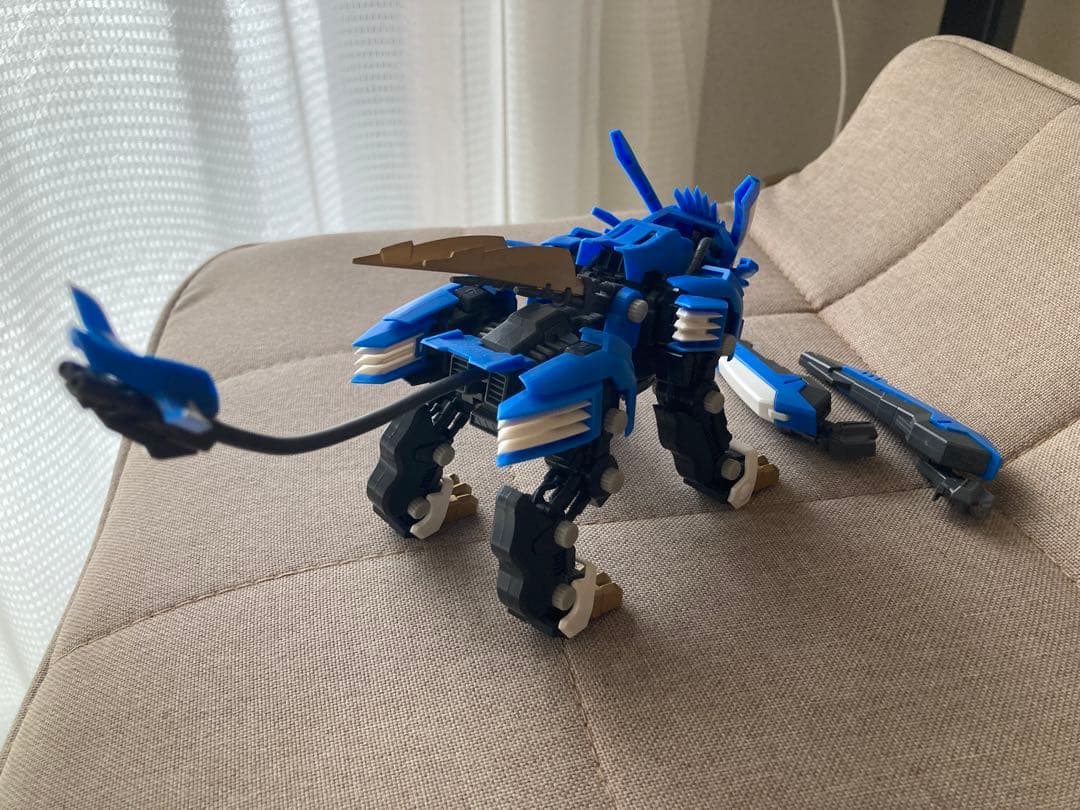 ZA ブレードライガーAB 「ZOIDS」 1/100 アクションフィギュア