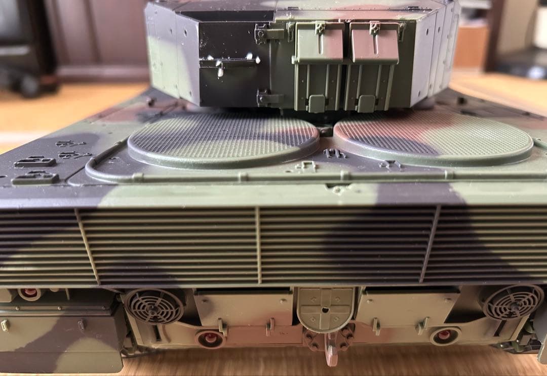 ヘンロン1/16 レオパルド(戦車)