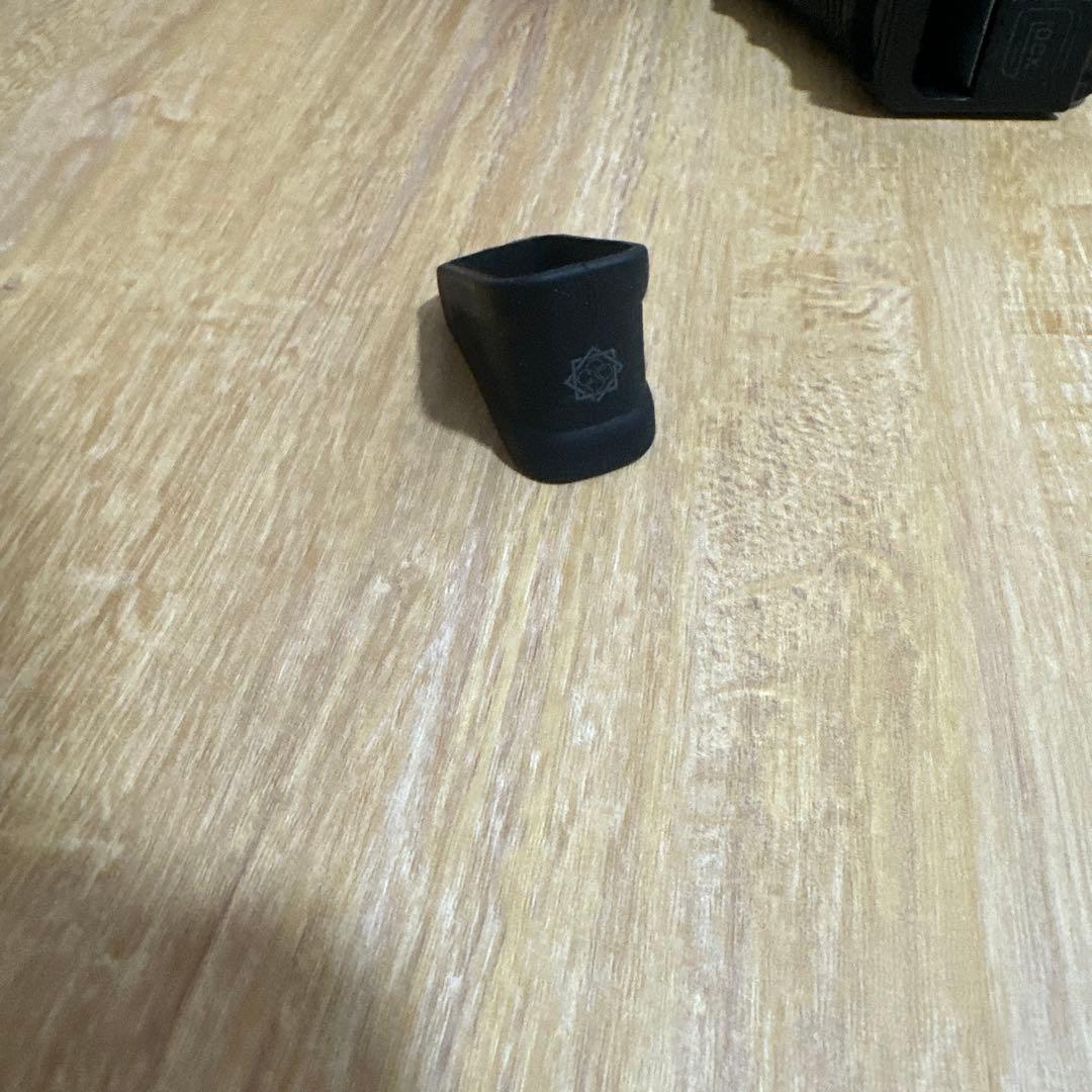 東京マルイ GLOCK18C コンパクト電動ハンドガン