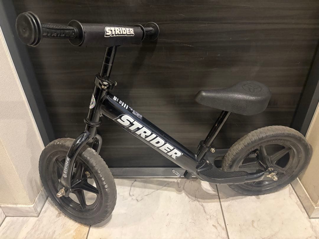 STRIDER スポーツモデル バランスバイク ブラック