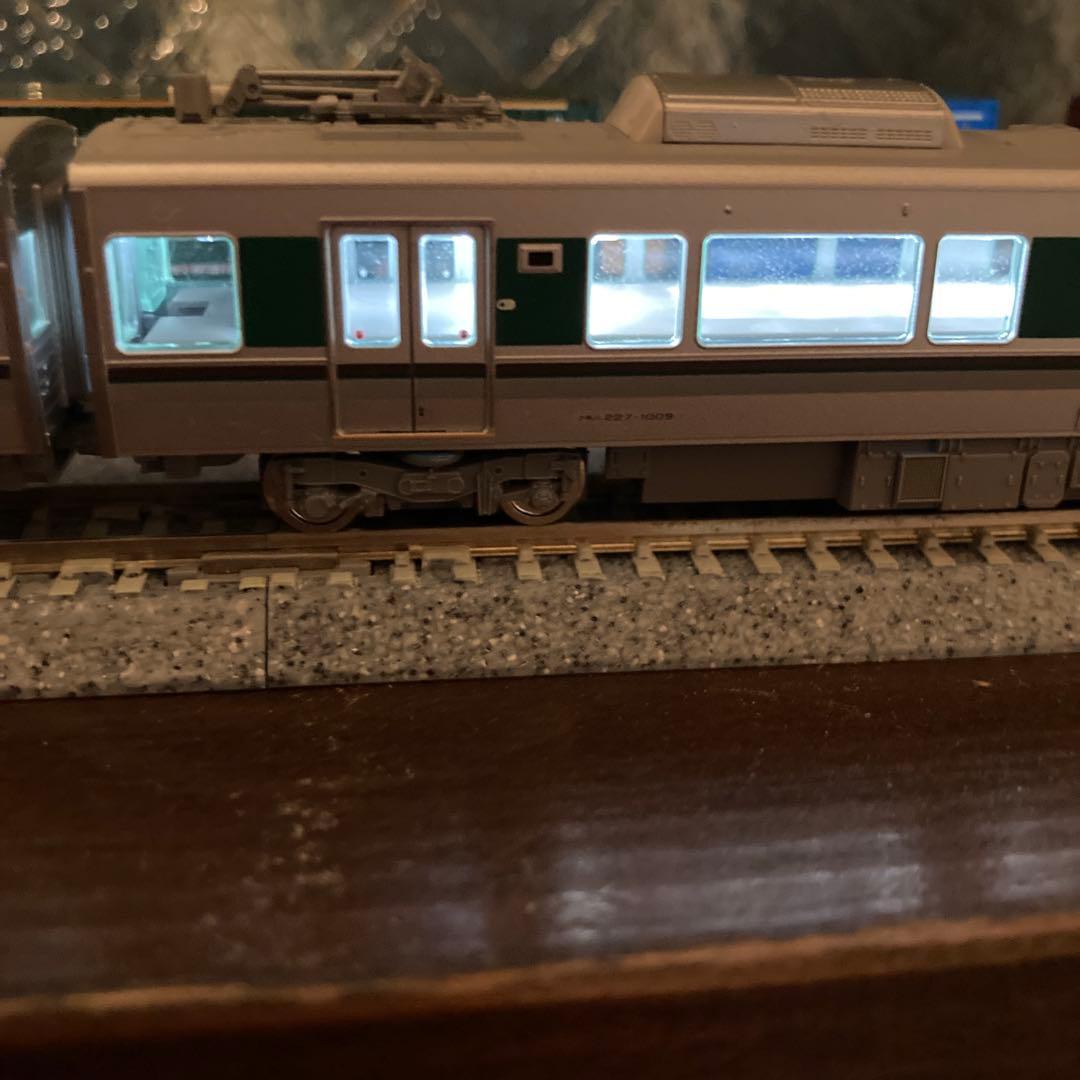 TOMIX 227系1000番台　TN化室内灯組み込み済み