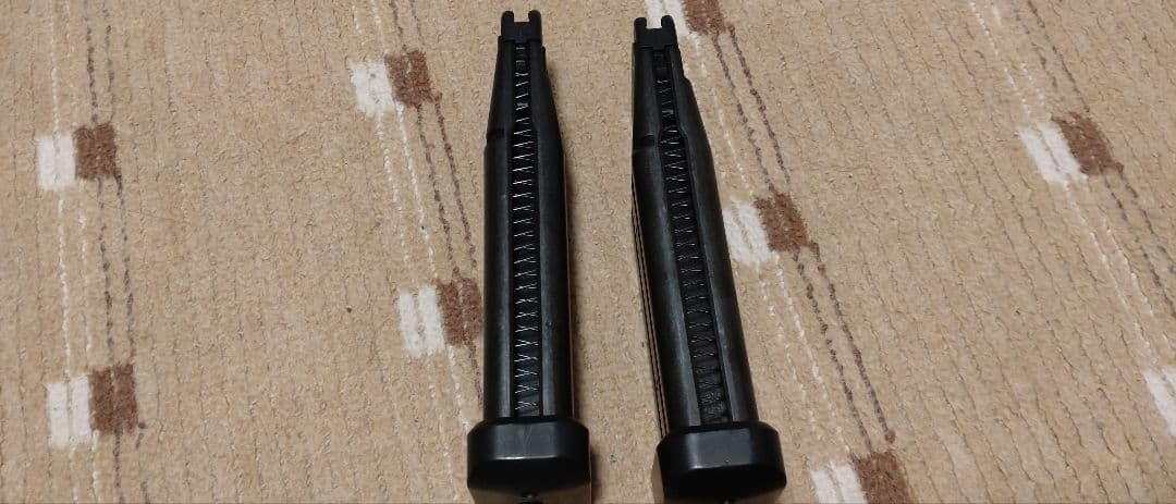 ハイキャパ5.1 D.O.R CAL .45 GBB 予備マガジン付