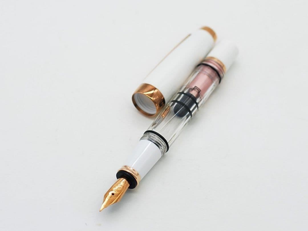 TWSBI ツイスビー 万年筆 ダイヤモンドミニ RGⅡ EF 極細字 ホワイト