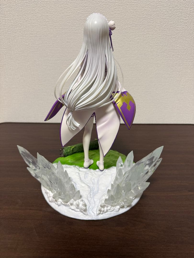 コトブキヤエミリアフィギュア 箱なし