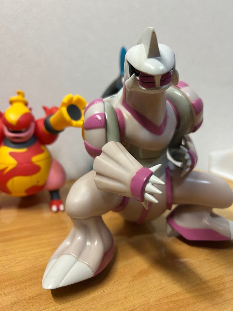ポケモン　組み立て式DXソフビ フィギュア　パルキア　ルカリオ　ブーバーン