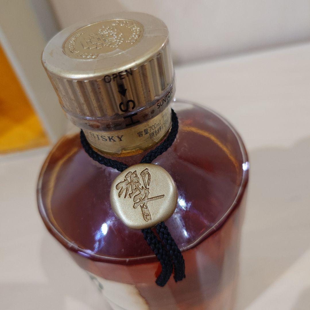 SUNTORY（サントリー）響 金キャップ裏ゴールドラベル 旧 43％700ml