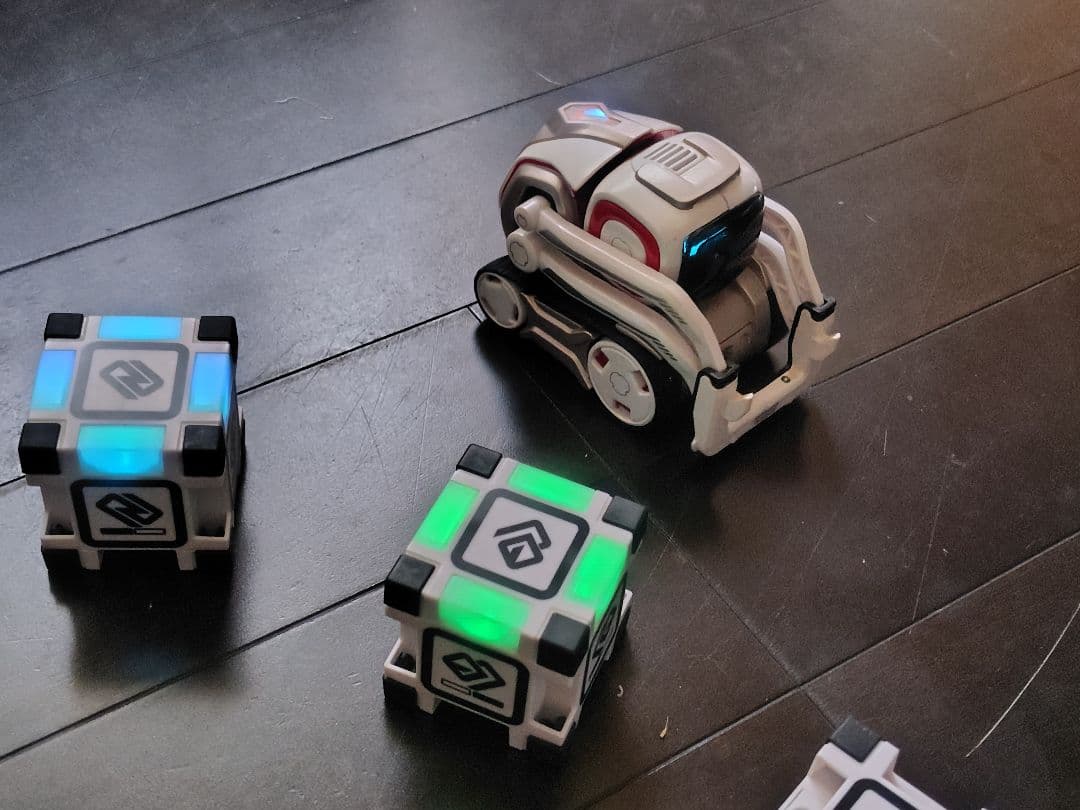 動作確認済　コズモ　Cozmo　AI ロボット