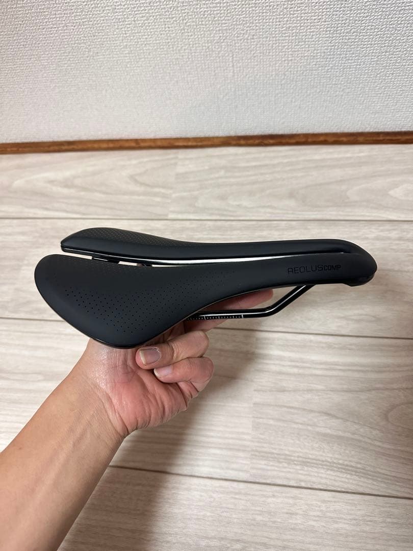 (未使用)ボントレガー Aeolus Comp サドル 145mm