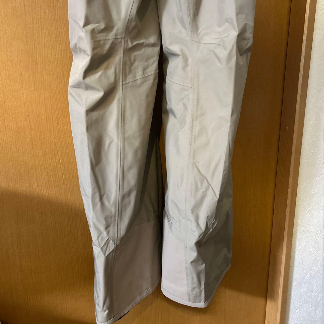 Patagonia ウィメンズ・パウダー・タウン・ビブ パンツ